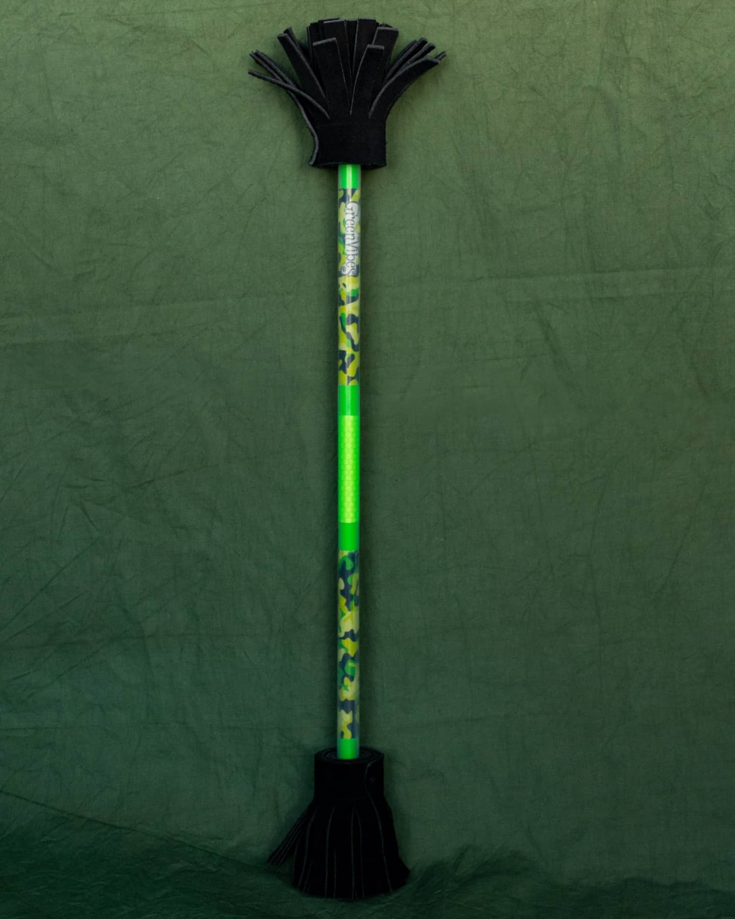 Flowerstick camouflage hell