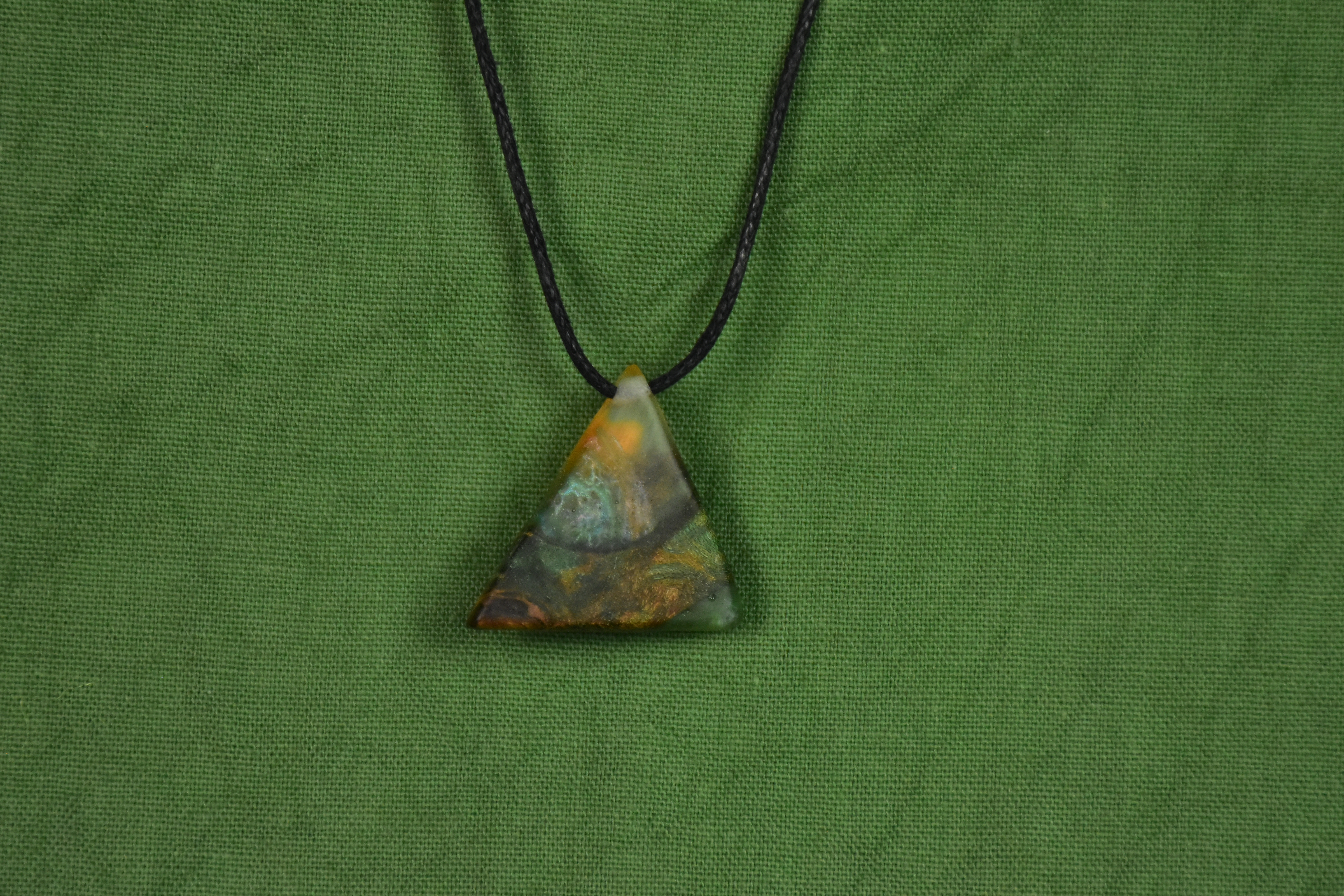 Kette Triangle