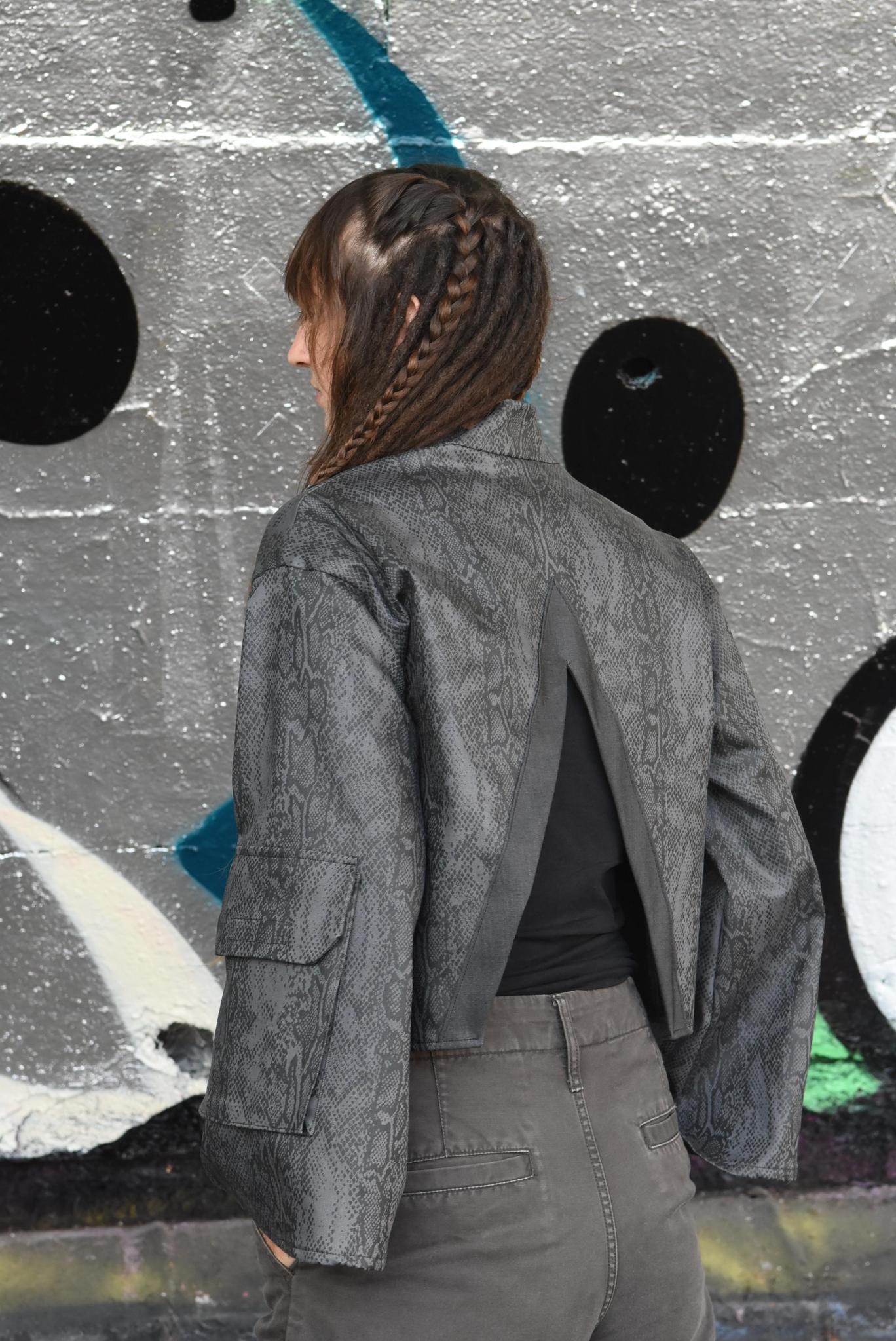 Cropped Jacket Snakey